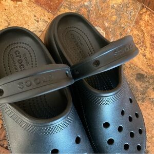 Ladies Crocs, size 8, New